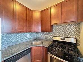 348 Park Ave in Glencoe, IL - Building Photo - Building Photo