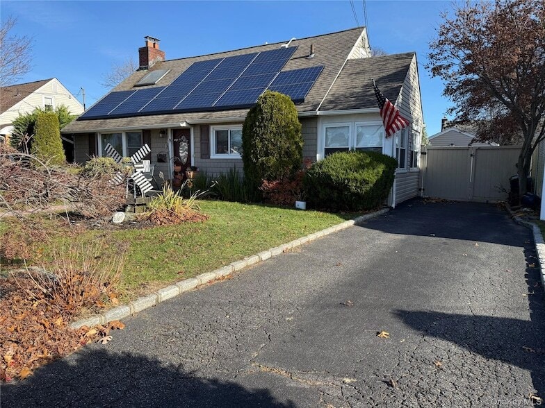 8 William St in Copiague, NY - Foto de edificio