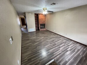 8717 St George Way in Midwest City, OK - Building Photo - Building Photo