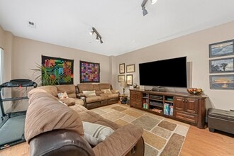 3864 Wehrman Ave in Schiller Park, IL - Building Photo - Building Photo