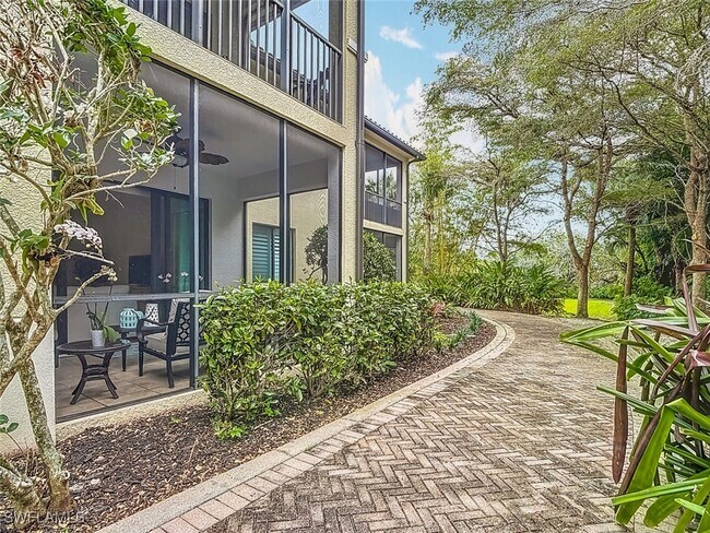 1025 Sandpiper St in Naples, FL - Building Photo - Building Photo