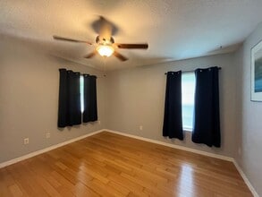 6327 148th Pl in Wellborn, FL - Building Photo - Building Photo