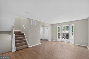 114 Gentlebrook Rd in Owings Mills, MD - Building Photo