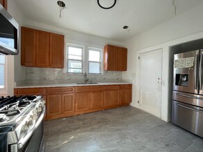 509 Park Ave-Unit -2 in Linden, NJ - Building Photo - Building Photo