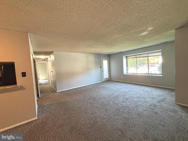 4317A Aberdeen Dr in Mount Laurel, NJ - Building Photo - Building Photo