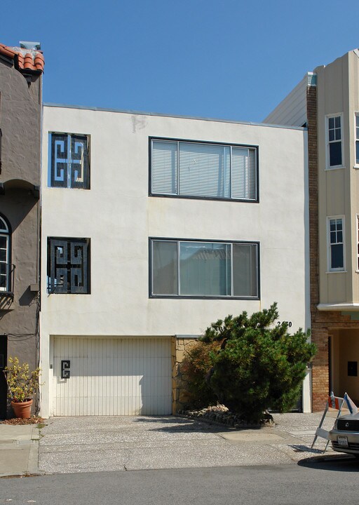 2430 Francisco St in San Francisco, CA - Building Photo