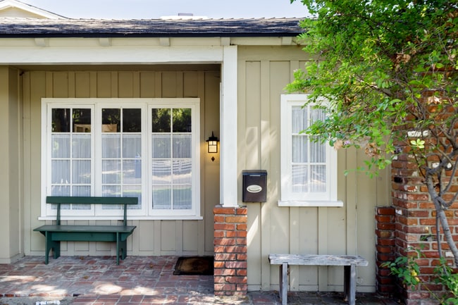 5108 Strohm Ave in North Hollywood, CA - Foto de edificio - Building Photo
