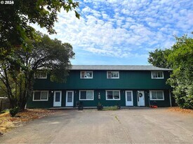 172 Salem Heights Ave SE in Salem, OR - Building Photo