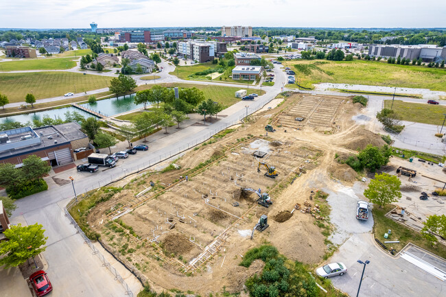 Village of Ponderosa - Concord in West Des Moines, IA - Building Photo - Building Photo