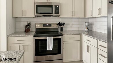 2110 Birkhall St in Raleigh, NC - Foto de edificio - Building Photo