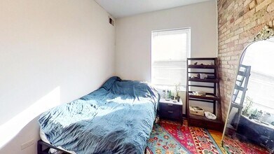 1313 W Addison St in Chicago, IL - Building Photo - Building Photo