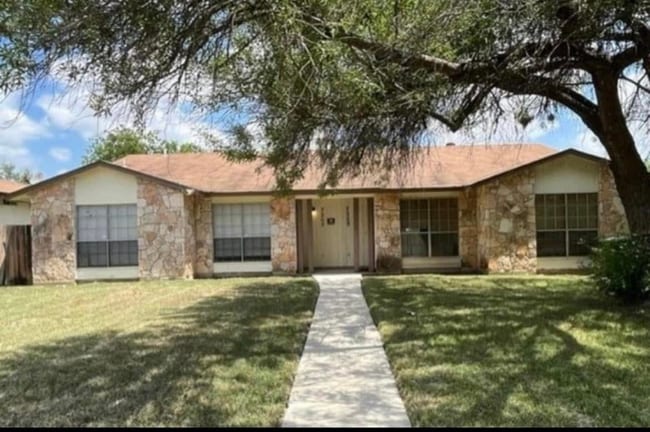 7205 Timbercreek Dr