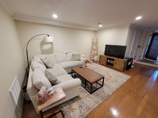 1803 Beacon St, Unit B in Brookline, MA - Building Photo - Building Photo