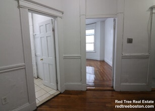 409 Huntington Ave in Boston, MA - Building Photo - Building Photo