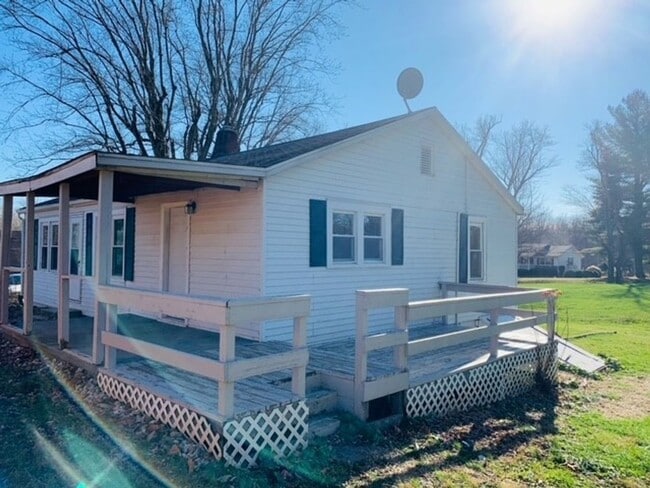 33 Spencer Pike Rd in Springville, IN - Building Photo - Building Photo