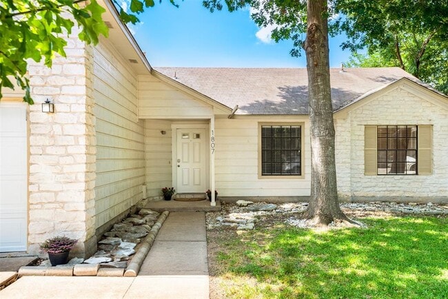 1807 Prairie Star Ln in Round Rock, TX - Building Photo - Building Photo