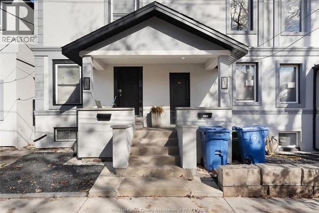 property at 712 Brock St