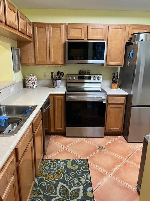4723 Lucerne Lakes Blvd in Greenacres, FL - Building Photo - Building Photo