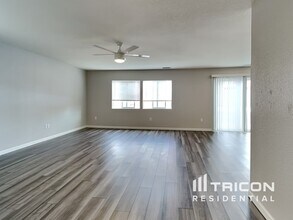 904 Convair Ct in Reno, NV - Building Photo - Building Photo