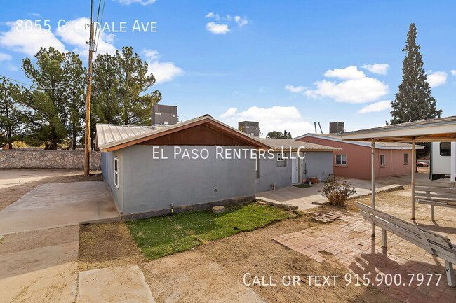 8055 Glendale Ave in El Paso, TX - Building Photo - Building Photo