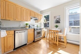 120 Brook St in Brookline, MA - Building Photo - Building Photo