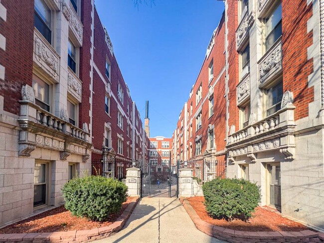 property at 447 W Surf St