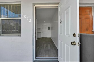 3056 NW 78th St in Miami, FL - Building Photo - Building Photo