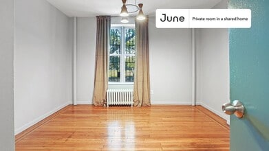 Private bedroom in 4 bed/1 bath Home in Brooklyn, NY - Building Photo - Building Photo