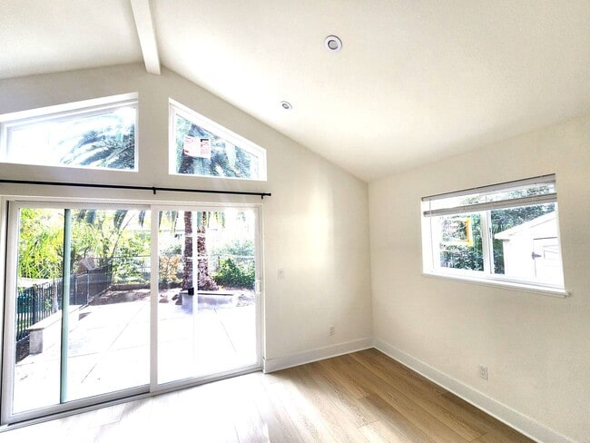 property at 1635 Redwood Ave