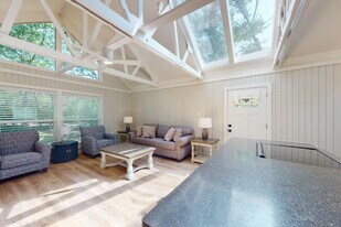 2171 N Forest Pkwy in College Station, TX - Building Photo