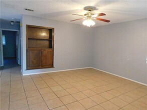 1402 Barbergale St in Pflugerville, TX - Building Photo - Building Photo