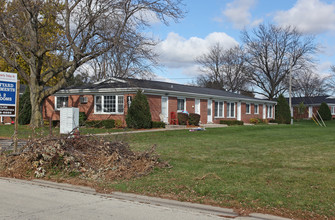 Courtyard Apartments in Belvidere, IL - Building Photo - Building Photo