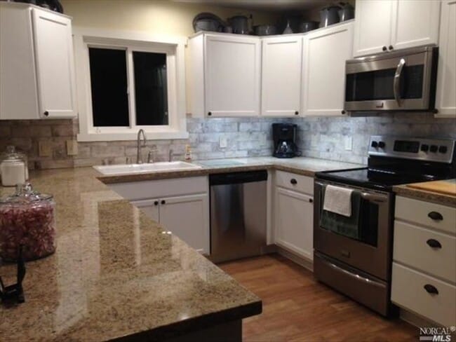 2842 Montclair Way in Fairfield, CA - Building Photo - Building Photo