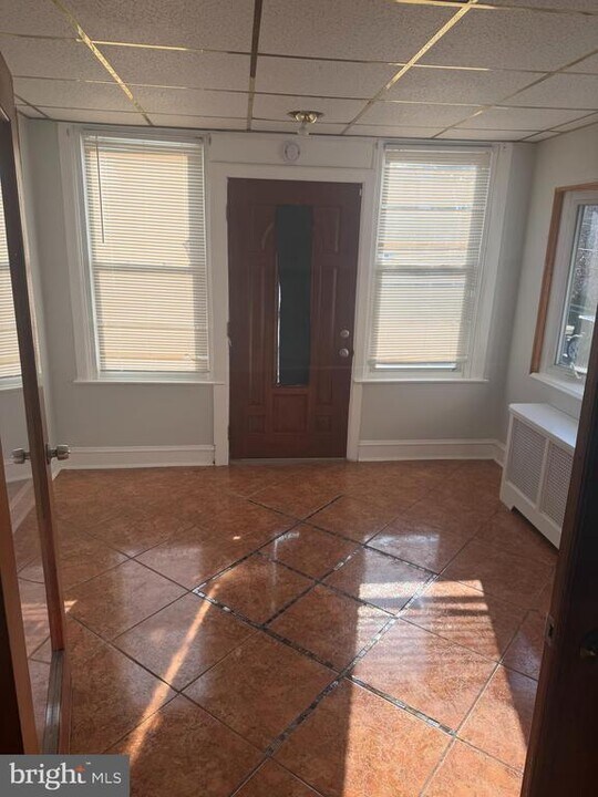 535 Brookside Ave in Yeadon, PA - Building Photo