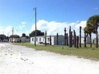 H & H Mobile Home Park in Fort Pierce, FL - Foto de edificio - Other