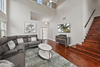 17 Commodore Pl in Palm Beach Gardens, FL - Building Photo - Building Photo