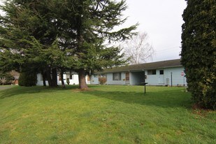 2911 W Illinois St in Bellingham, WA - Building Photo
