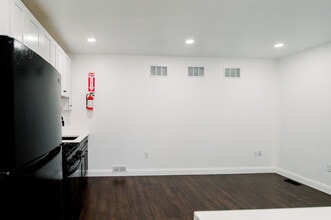 516 S 8th St, Unit 516B in Camden, NJ - Building Photo - Building Photo