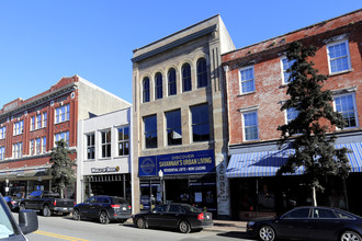 110 W Broughton St in Savannah, GA - Building Photo - Primary Photo