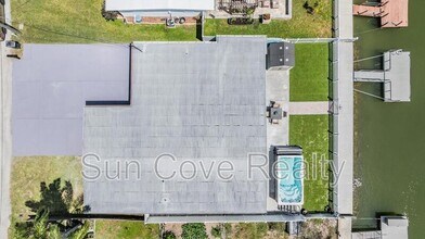 13806 San Juan Ave in Hudson, FL - Building Photo - Building Photo