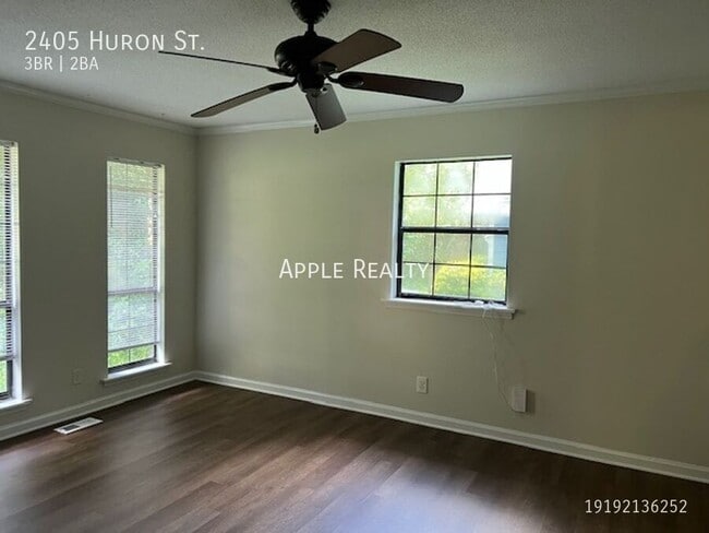 2405 Huron St in Durham, NC - Building Photo - Building Photo