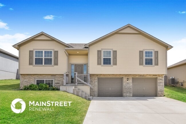 property at 1309 NW High View Dr