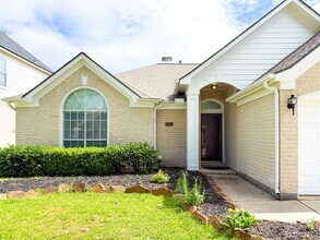 2931 Quail Hawk Dr in Houston, TX - Building Photo - Building Photo