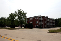 The Villas at the Station - for Residents 55+ in Oak Creek, WI - Foto de edificio - Building Photo