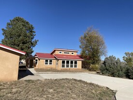 72 Aspen Dr in Edgewood, NM - Building Photo