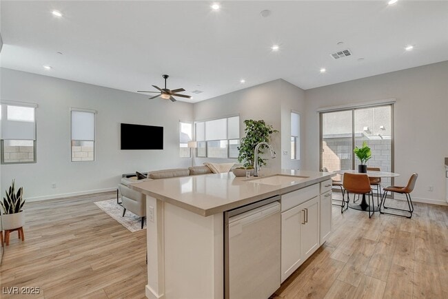 property at 3354 Via Strada St