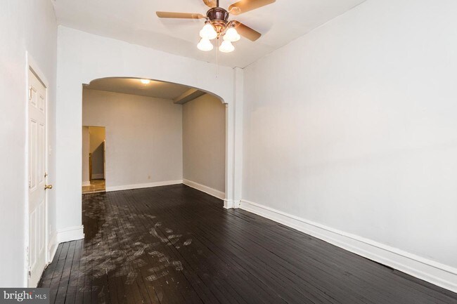 4105 W Girard Ave-Unit -1 in Philadelphia, PA - Building Photo - Building Photo