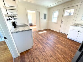 47 Summer St in Waterville, ME - Building Photo - Building Photo