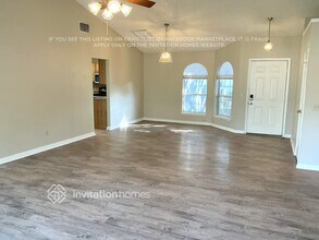 7736 Rockridge Dr W in Jacksonville, FL - Building Photo - Building Photo