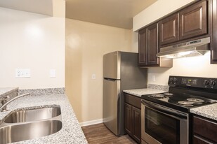 Pembroke Crossing Apartments